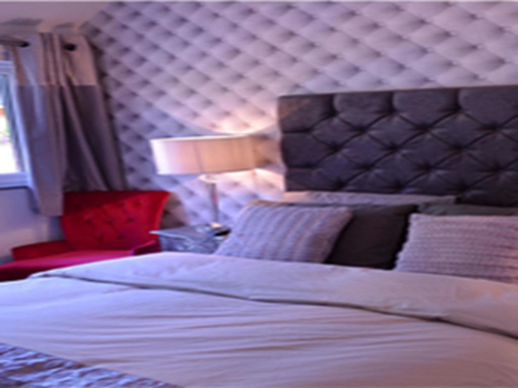 Bed and Breakfast The King William IV Ройстон Номер фото